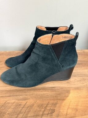 Vionic Black Suede Wedge Ankle Booties
